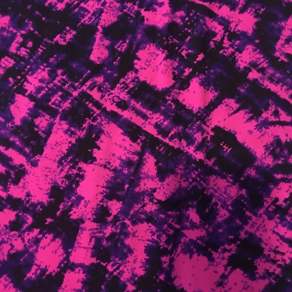 Workout pull over - Picture 2 of 7